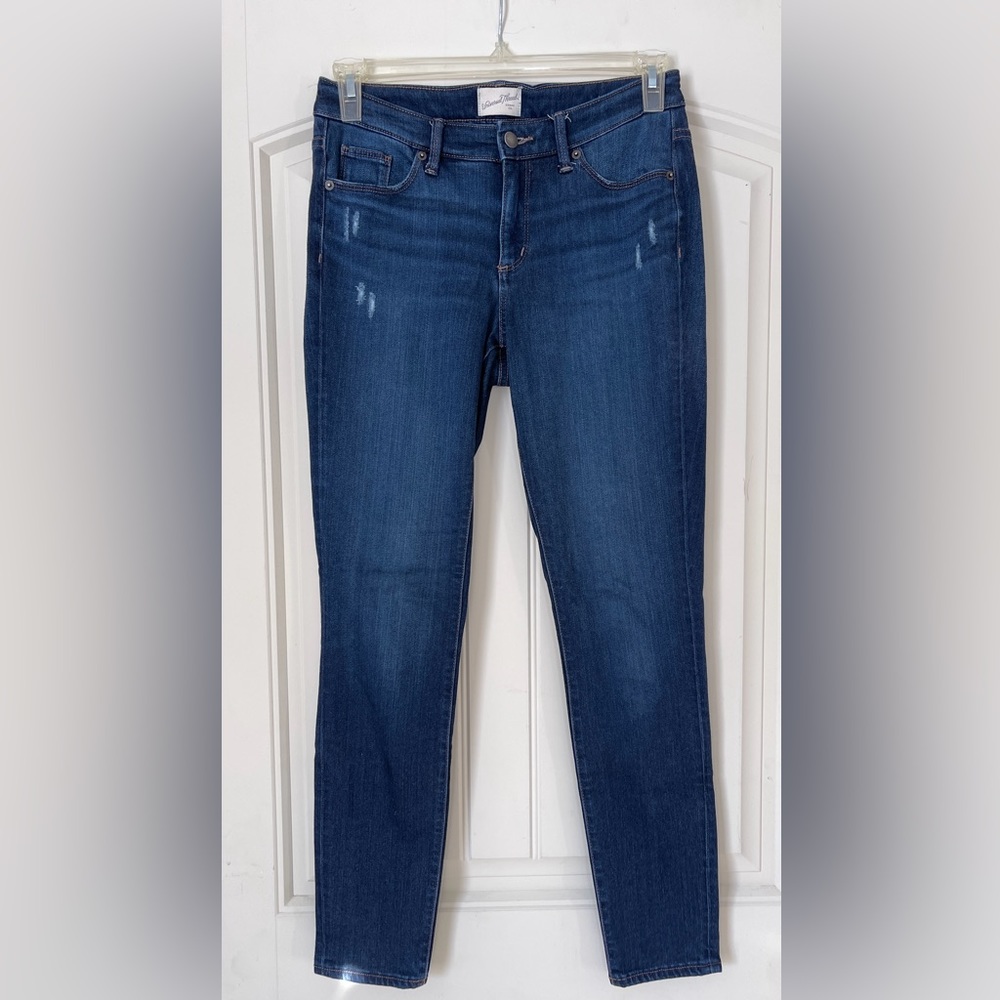 Universal Thread Mid Rise Skinny Jeans Blue Distressed Dark Demin Size 4/27